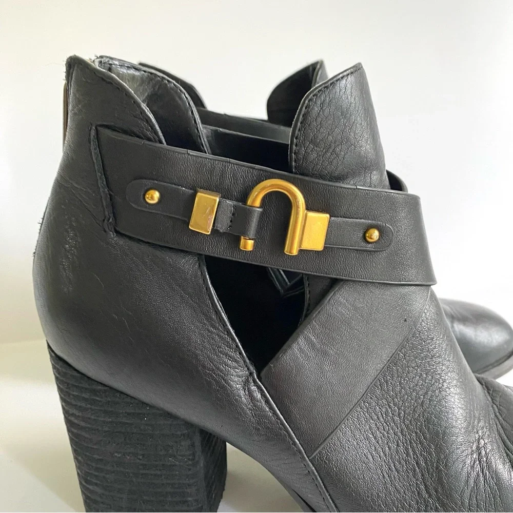 Isola Larkin Leather Cutout Ankle Booties Block Heel Cross Strap Black Size‎ 7.5